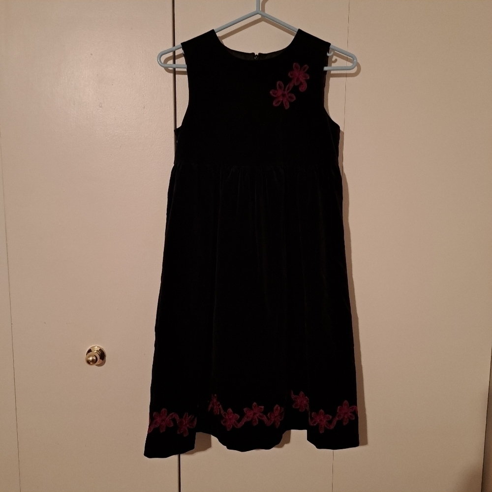 Hanna Andersson size 10 black velvety dress with tulle ribbon flowers